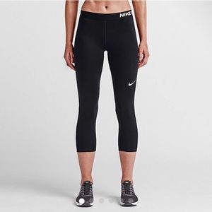 PRICE LOWERED TO A STEAL! Black Nike Pro Capris