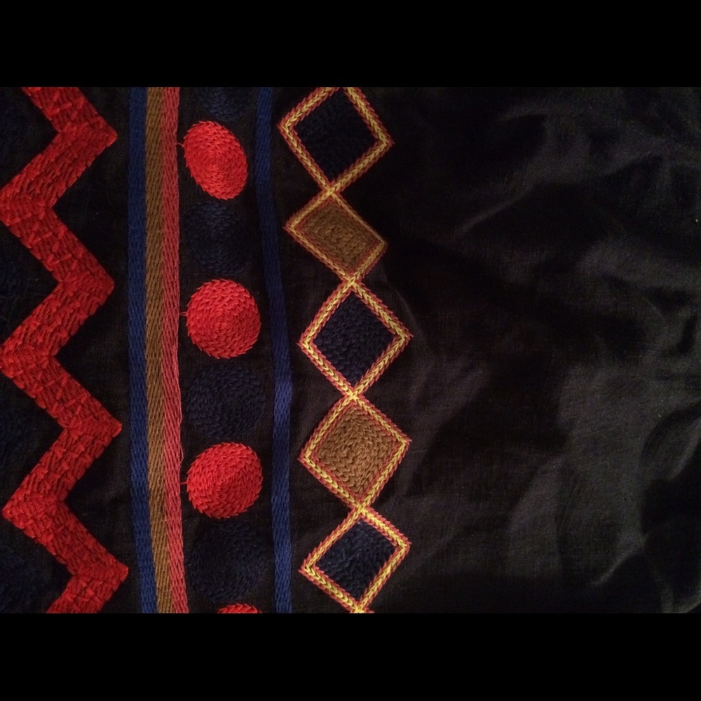 Embroidered skirt - Picture 2 of 2