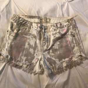 Distressed white/grey/pink shorts