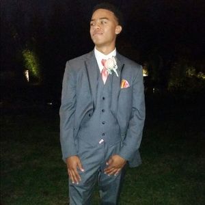 Meet your Posher, Javon