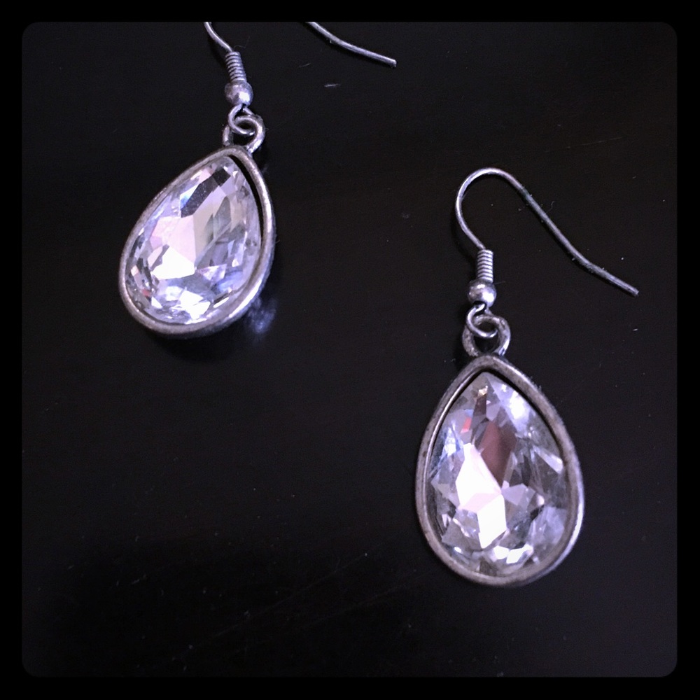 Lia Sophia crystal drop earrings silver