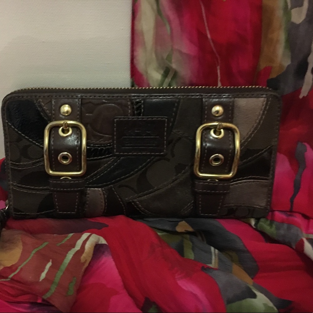 Coach Brown Multi-Leather Wallet - Gently used.