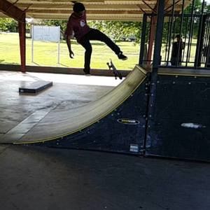 Meet your Posher, Larry