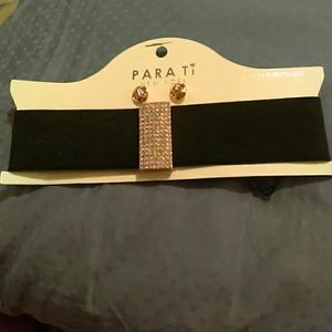 Necklace choker and earrings
