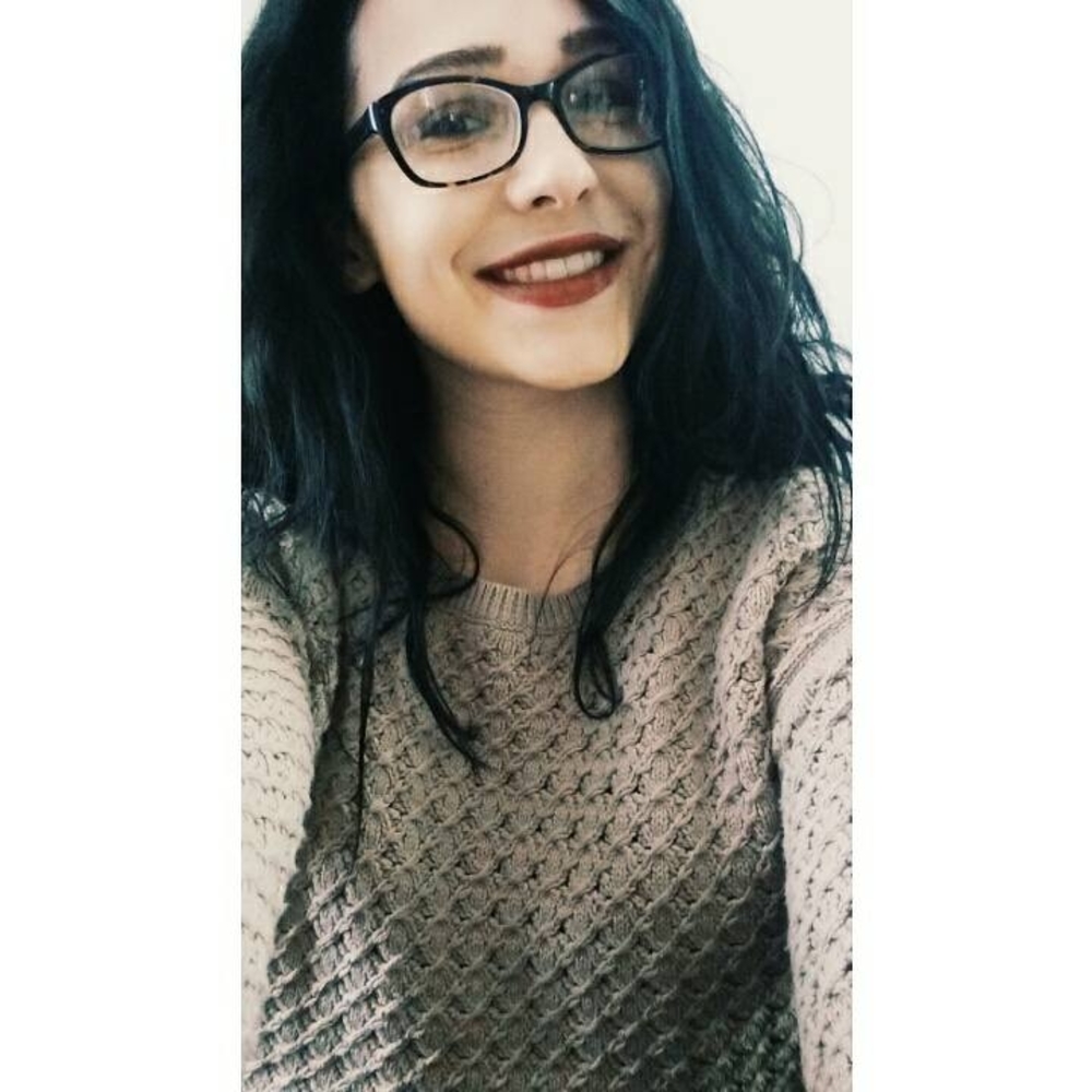 Meet your Posher, Layna