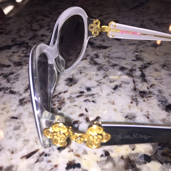 LILLY SUNGLASSES