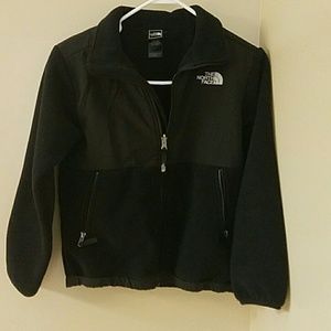 EUC. Boys Size M (10/12) North Face jacket.