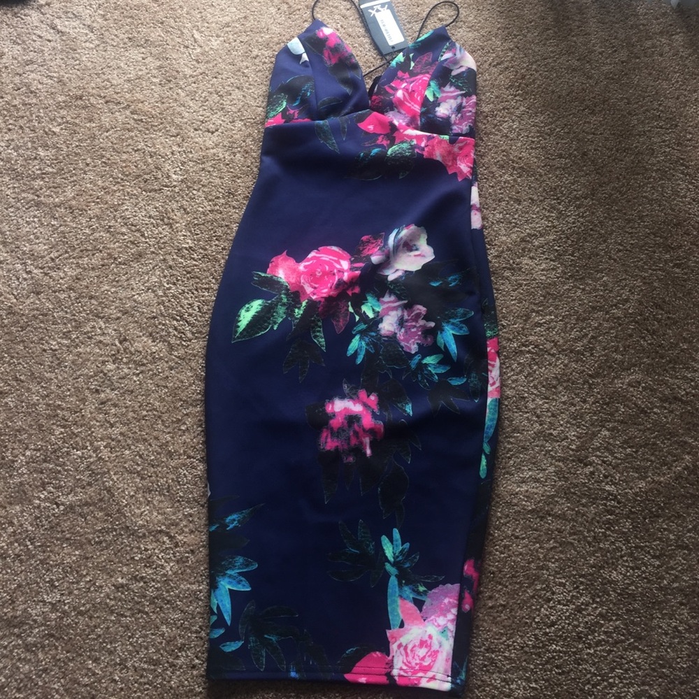 Mid flowery dress