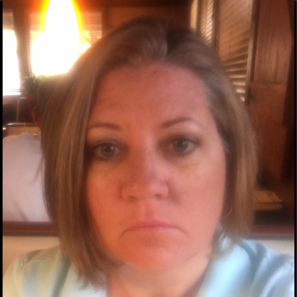 Meet your Posher, Stacy