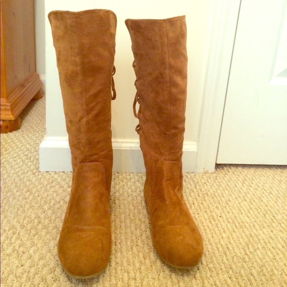 Suede boots