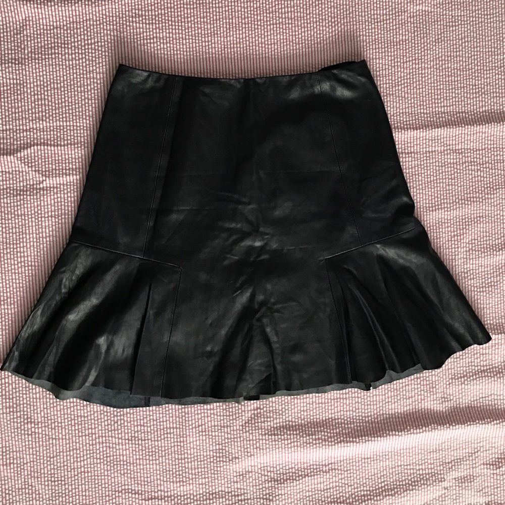 💯 Lambskin Soft Leather Skirt by DKNY
