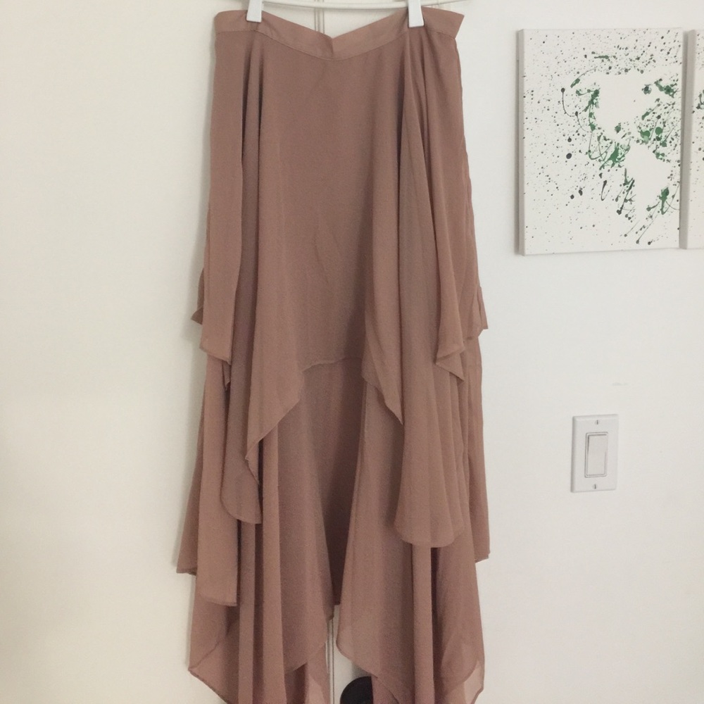 NWOT High low chiffon skirt