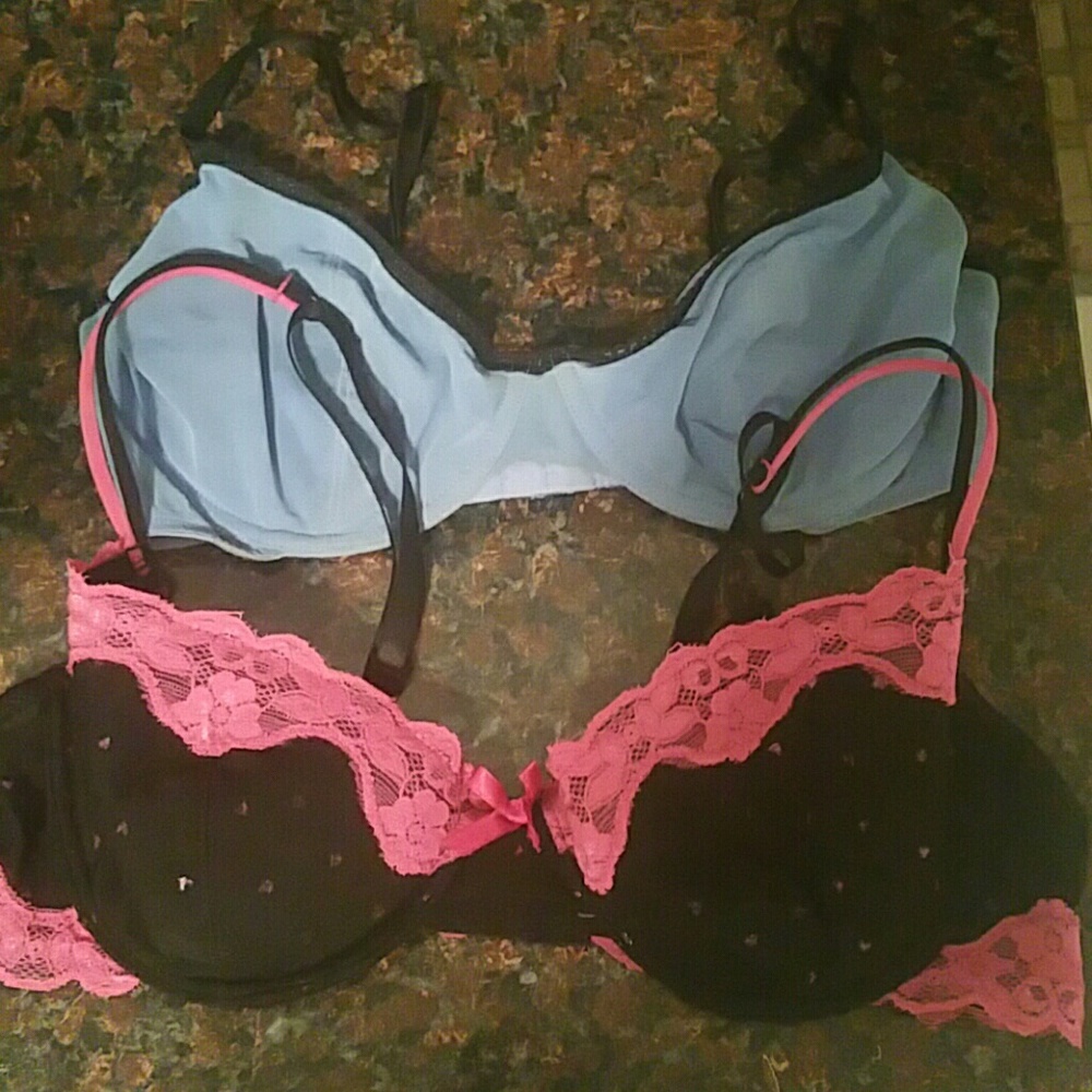 2 cute bras