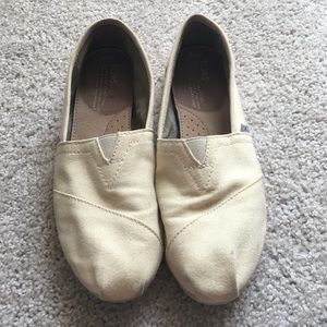 Cream Toms