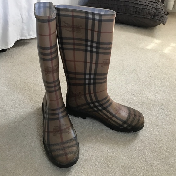 Burberry Shoes - Burberry rainboots