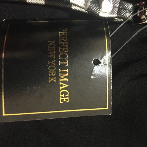 Adorable carry case for your Shades . NWT - Picture 4 of 4