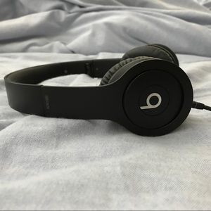Beats by Dr. Dre Solo HD Wired on Ear headphones