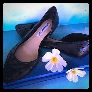 Women's Flats- sleek & sassy. Perfect for work