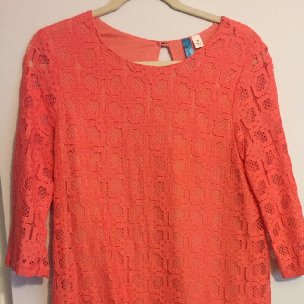 Coral lace 3/4 length sleeve shift dress. Size M.