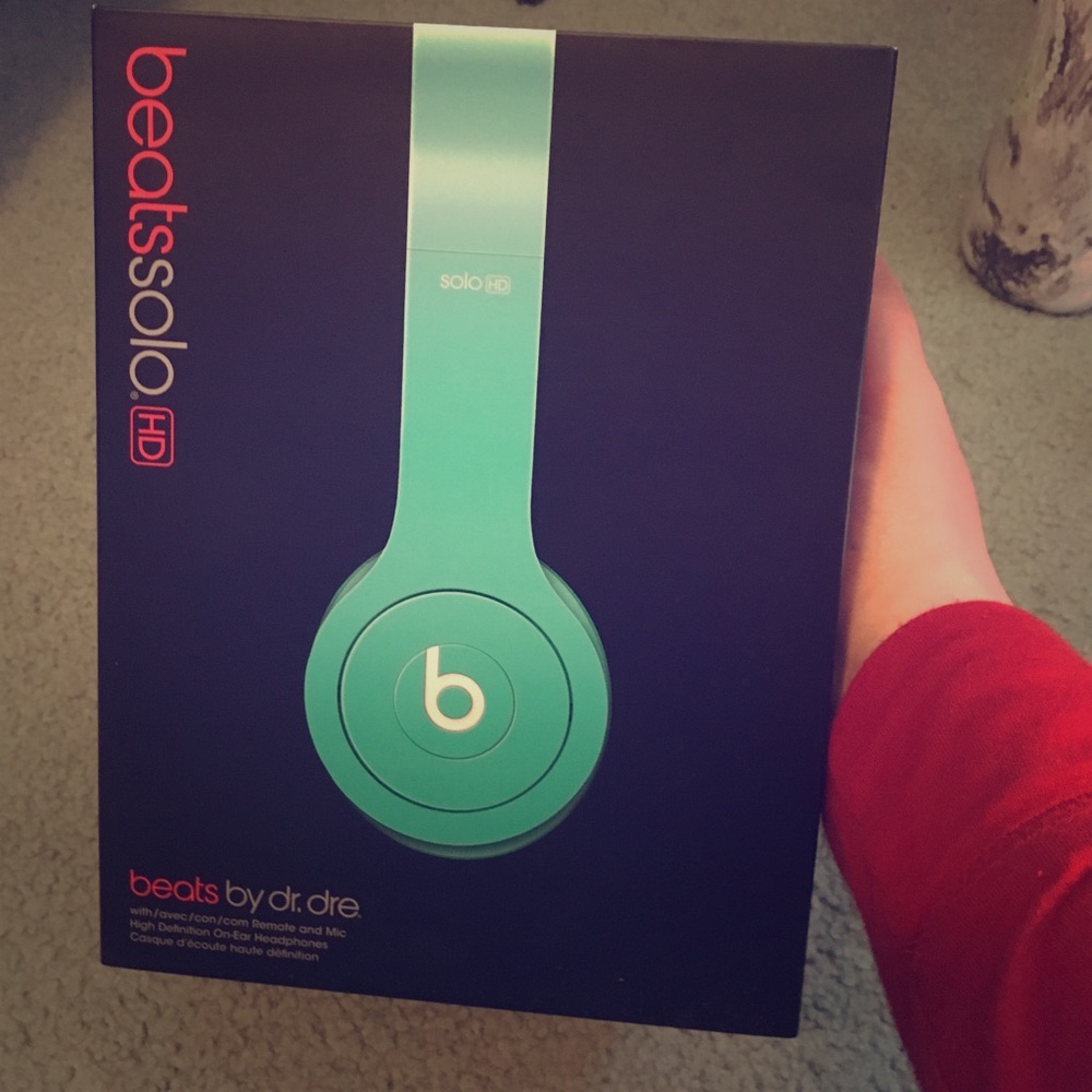 Authentic beats solo HD headphones