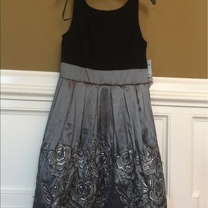 NWT! Very nice social event dress.