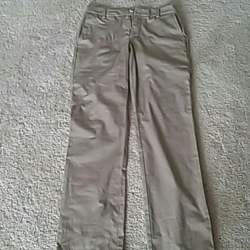 Vineyard Vines 28x32