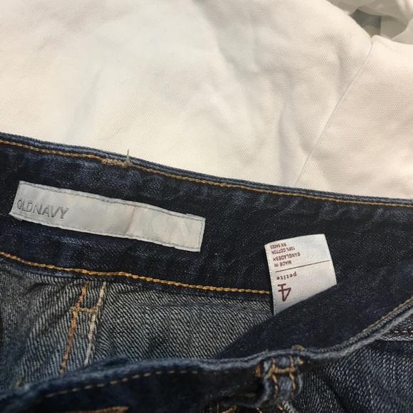 Shorts - Picture 3 of 3