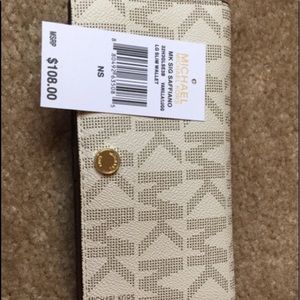 MK wallet