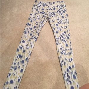 alō yoga leggings