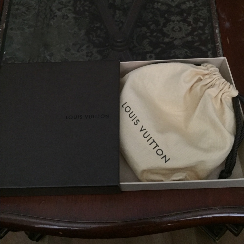 Sparingly used Louisvuitton belt