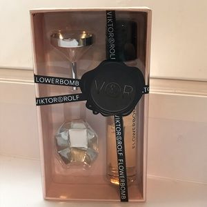 Viktor and Rolf 🌸Flowerbomb 🌸refill travel set