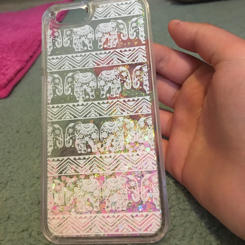 iPhone 6 or 6s case! Never used. Great condition!