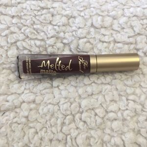 Too Faced Melted matte lipstick