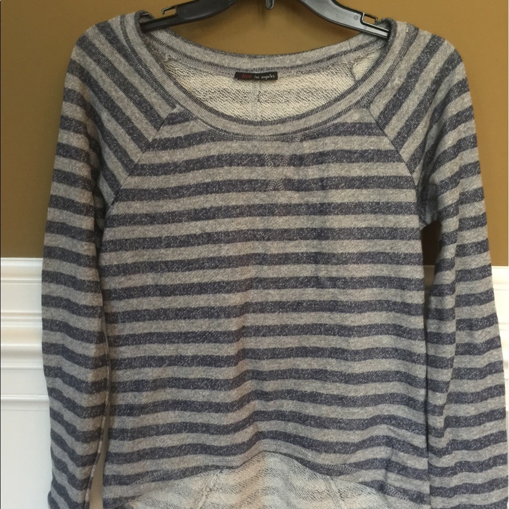 Cute light weight shirt