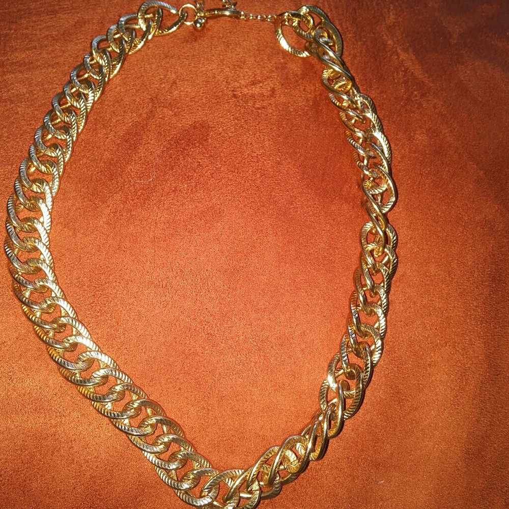 H&M gold chain necklace