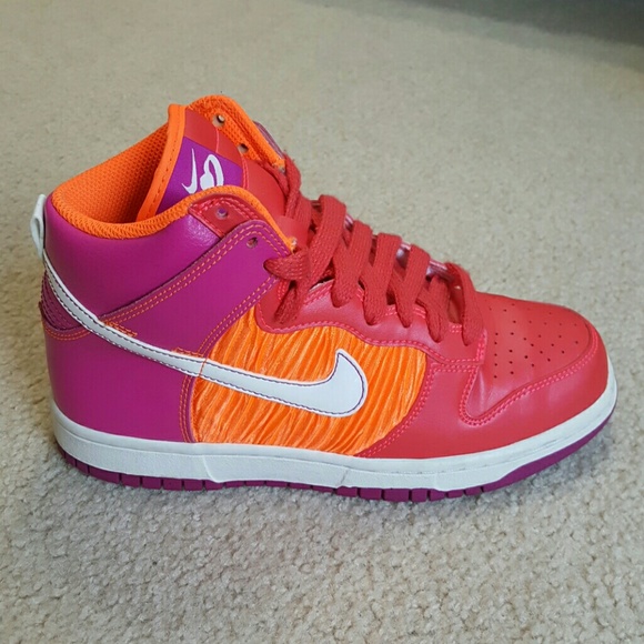 Nike Shoes - Womens nike dunk hi 6.0 premium