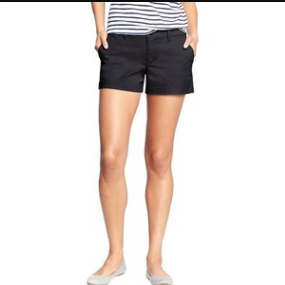 Black old navy shorts
