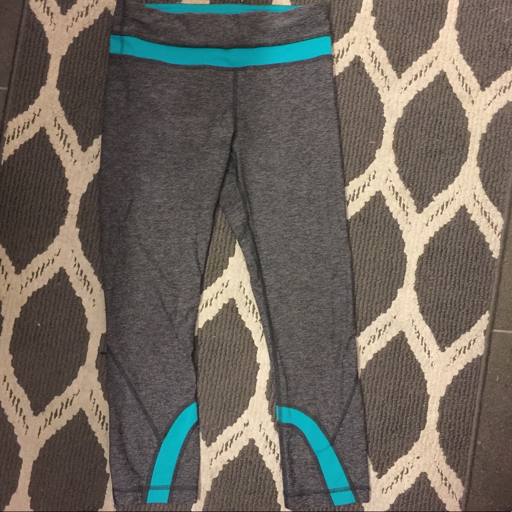 Lululemon Athletica Run Inspire Crop