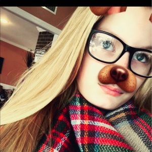 Meet your Posher, Lilly