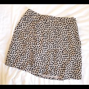 BCBG mini skirt - neutral polka dots 😍