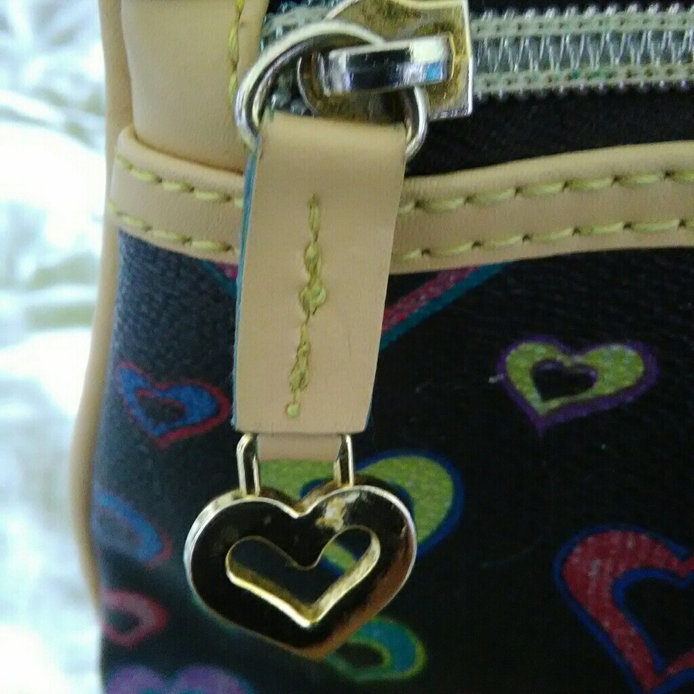 Purse/small backpack with hearts - Picture 3 of 8