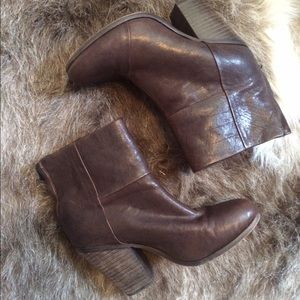 Rag and Bone brown ankle booties