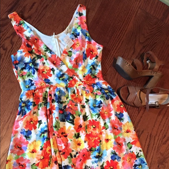 Miin Dresses & Skirts - 🔵 NWT Vibrant Floral Spring & Summer Mini Dress