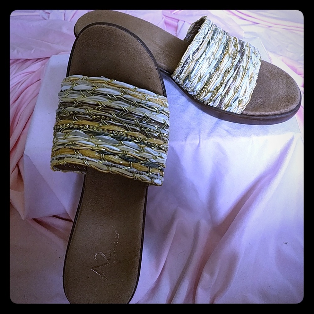 A2 by Aerosoles sz 7.5 wedge sandles