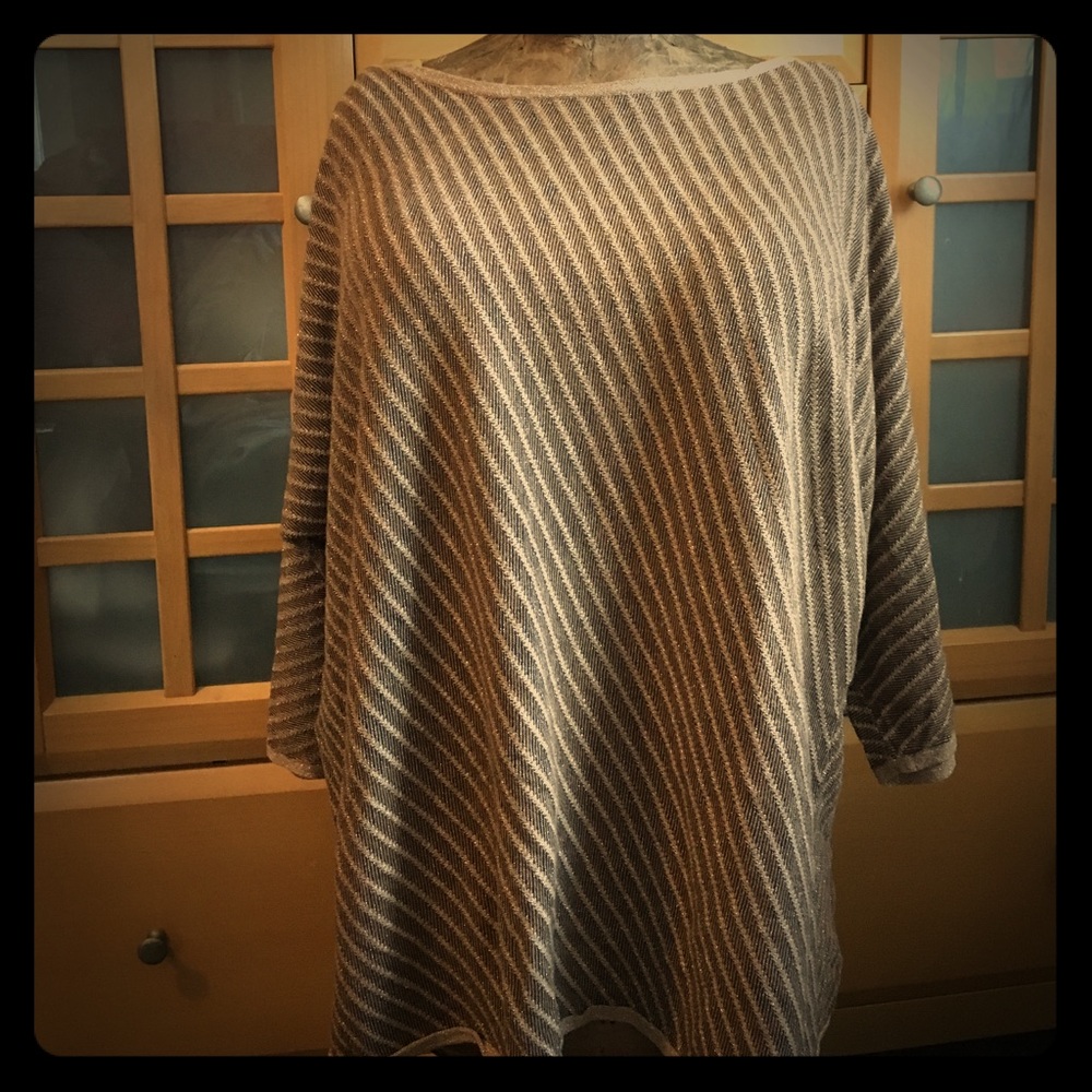 Gold Glitter 3/4 Sleeve Sweater/Top
