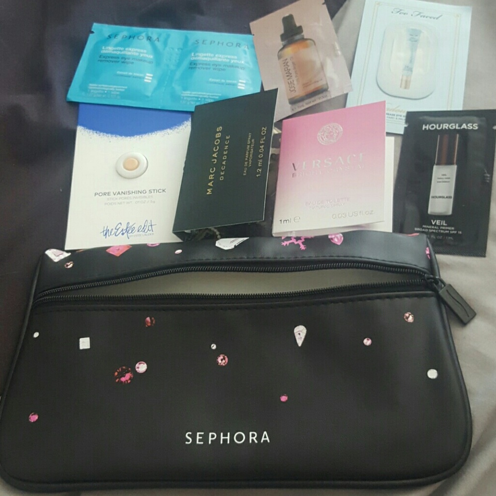 Makeup sample bag