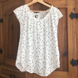 LC Lauren Conrad pleated Arrows top