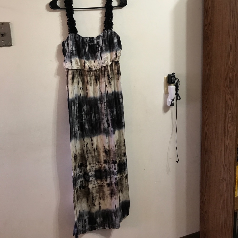 Maxi dress with tie dye print