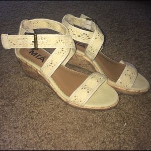 Mia kids white lace wedges