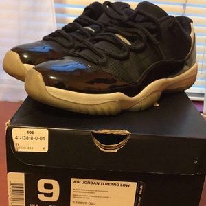 Air Jordan Retro 11 Low 'Infrared 23' Size 9